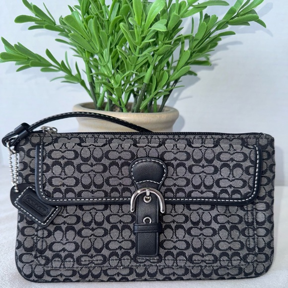 ‼️SOLD‼️Authentic Vintage Coach Soho Mini Black and Gray Logo Wristlet - Picture 1 of 13